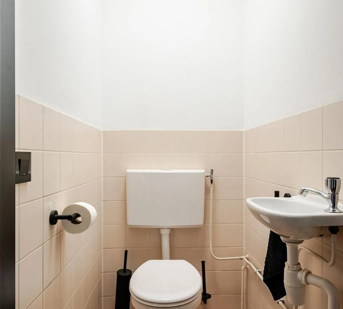 A Cosy Apartment 로테르담 0*,